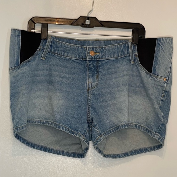 Isabel Maternity by Ingrid & Isabel Light Wash Jean Midi Shorts for Target; 12 - Picture 10 of 11